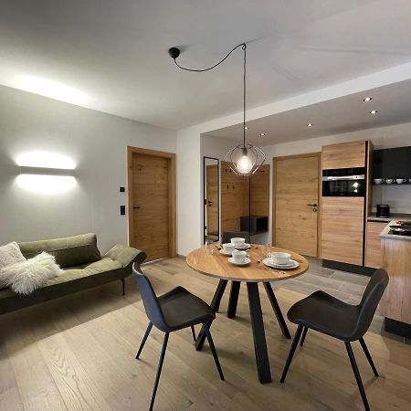 Hauszeit Appartements Bagian luar foto