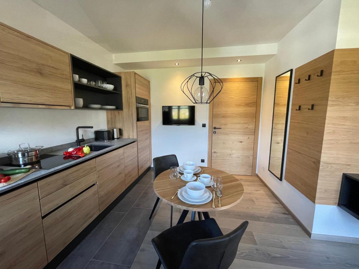 Hauszeit Appartements Bagian luar foto
